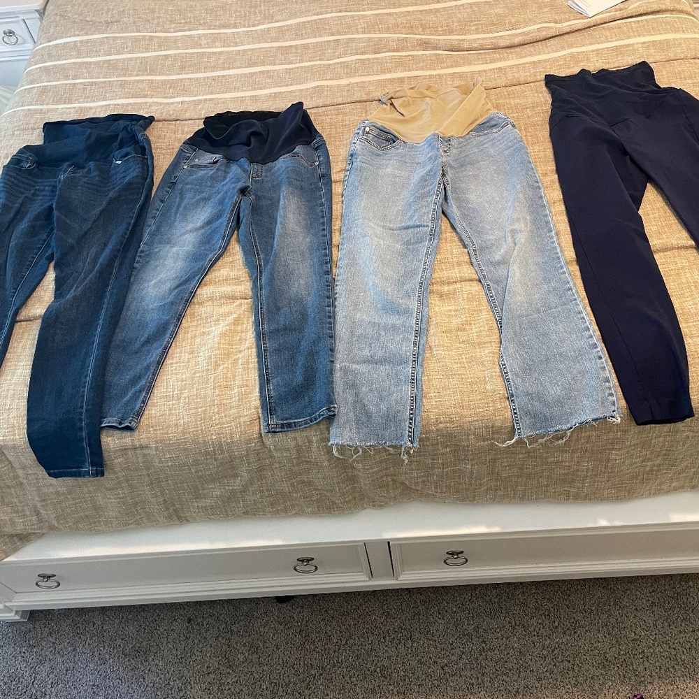 Maternity Pants Lot - size Small